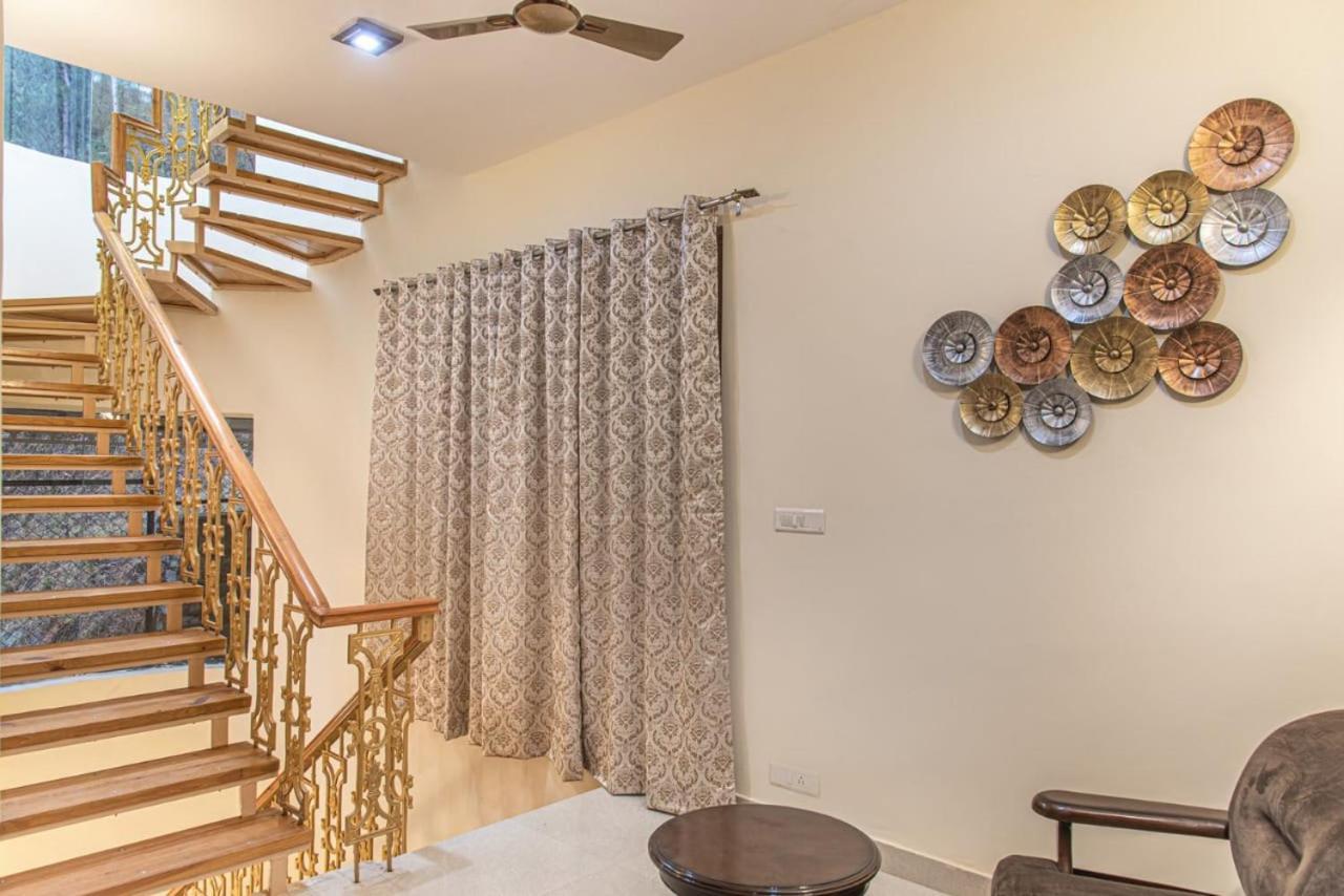 The Himalayan Mansion: Serviced Villa with Open-Air Lawn in Kasauli Exterior photo